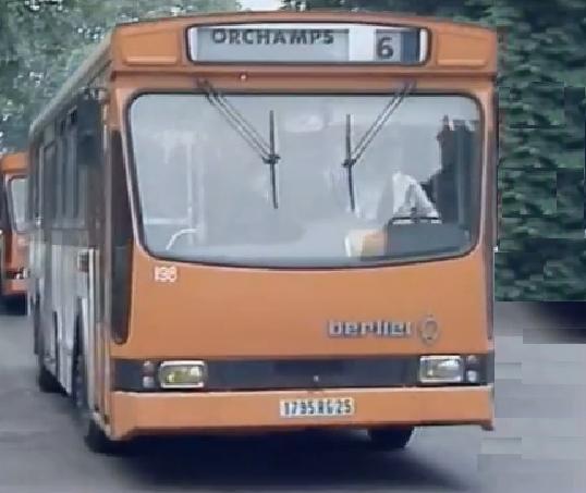  bus orange de la CTB, en 1981